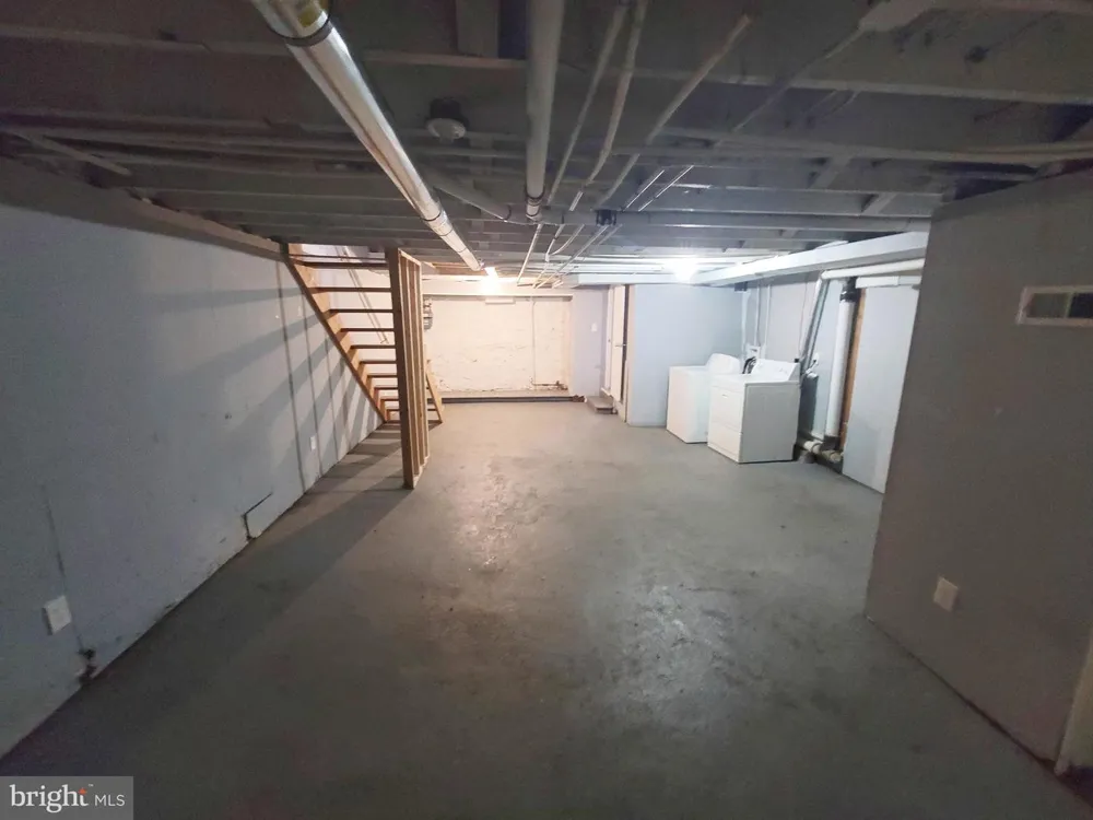 4939 EDGEMERE AVENUE Baltimore, MD 21215