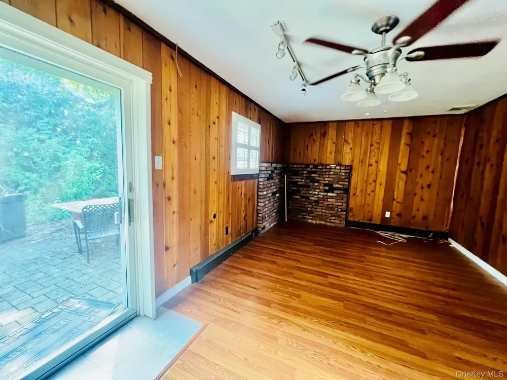 69 Bellwood Avenue South Setauket, NY 11720
