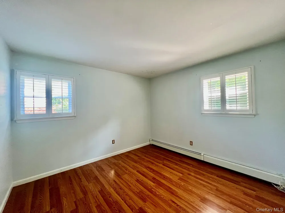 69 Bellwood Avenue South Setauket, NY 11720