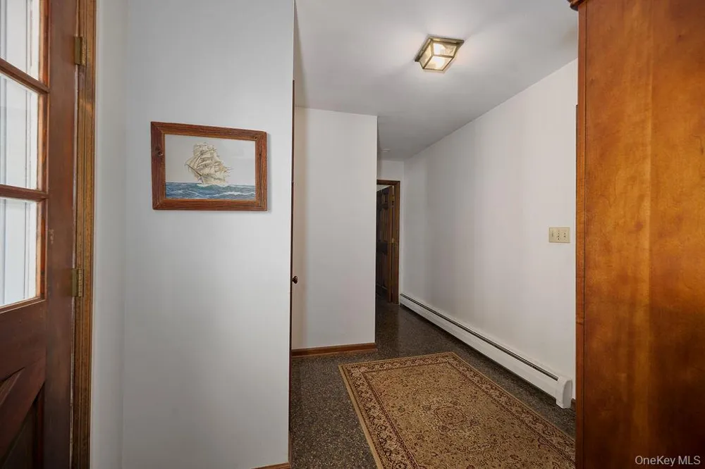 10 Stoutenburgh Drive Hyde Park, NY 12538