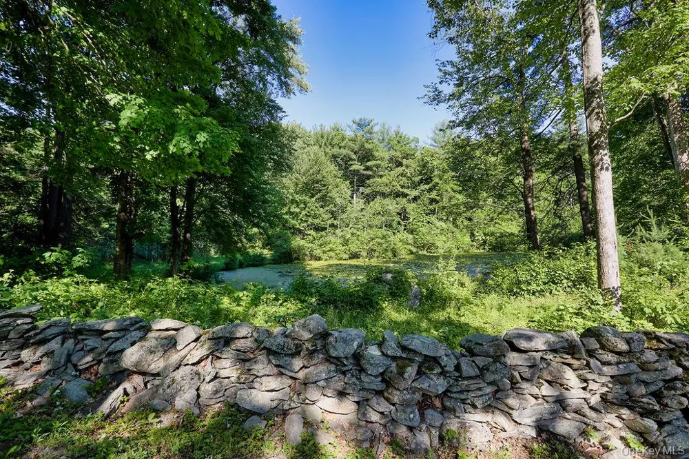 10 Stoutenburgh Drive Hyde Park, NY 12538