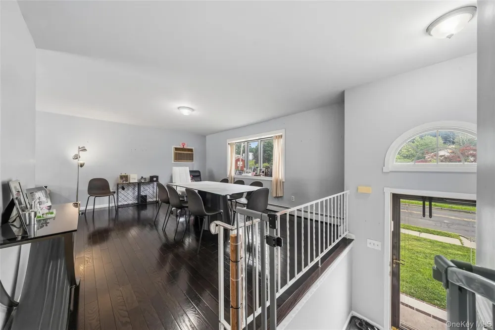 35 Newbury Monroe, NY 10950