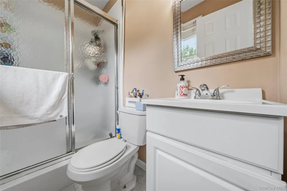 35 Newbury Monroe, NY 10950