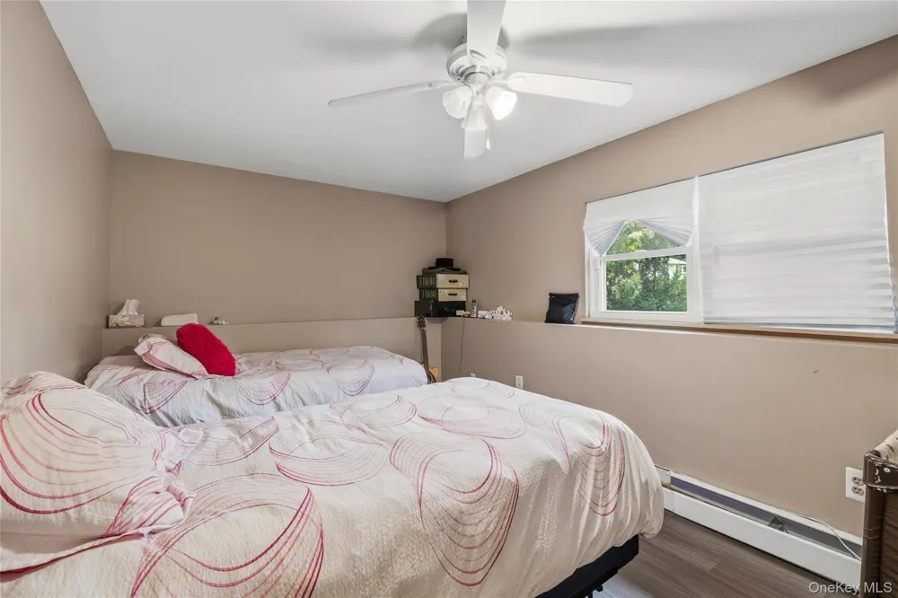 35 Newbury Monroe, NY 10950