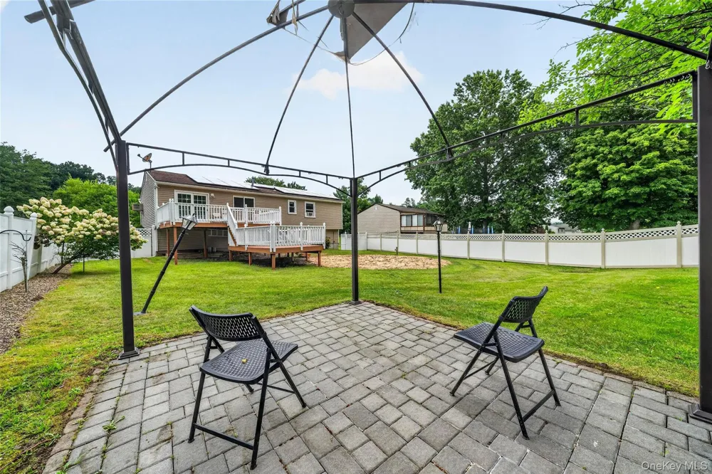 35 Newbury Monroe, NY 10950