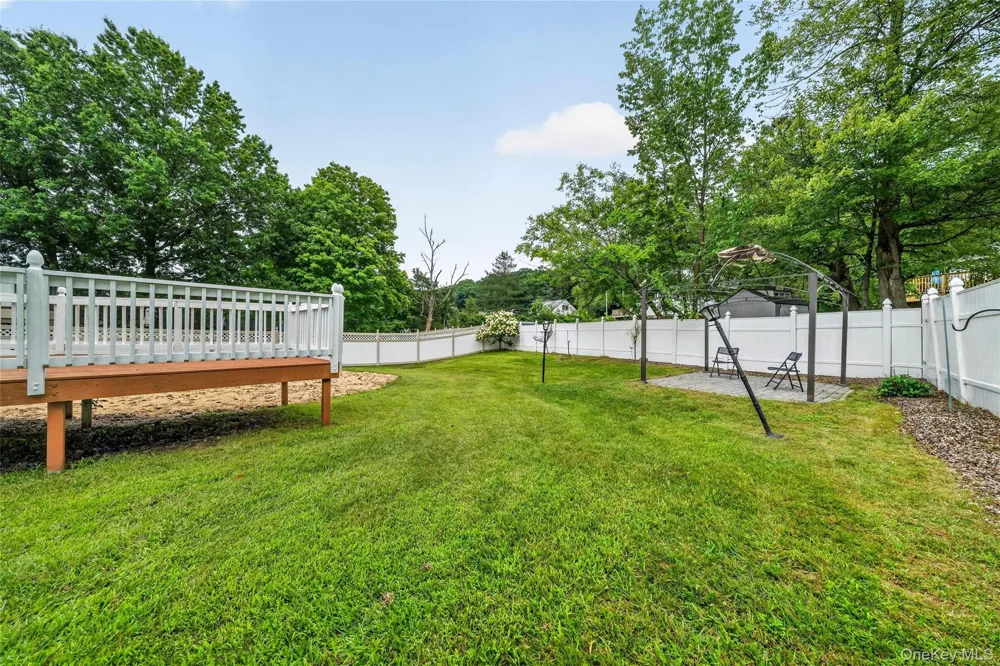 35 Newbury Monroe, NY 10950