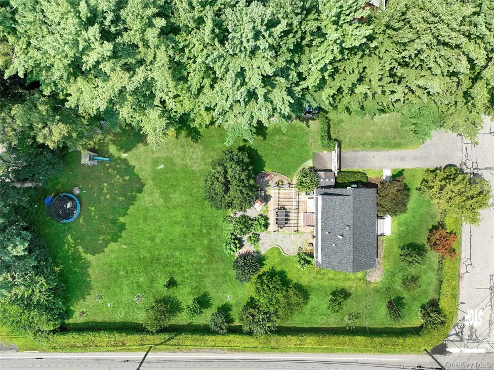 1 Stemmer Lane Suffern, NY 10901