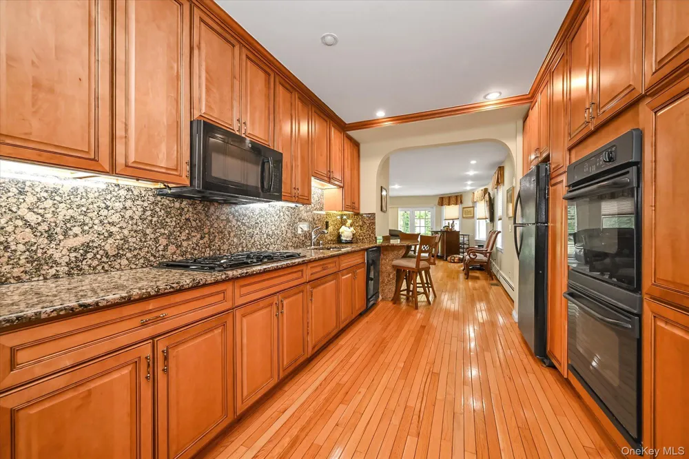 18433 Tudor Road Jamaica Estates, NY 11432