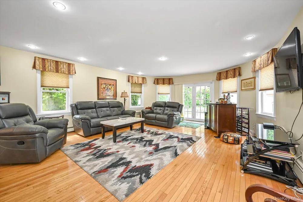 18433 Tudor Road Jamaica Estates, NY 11432