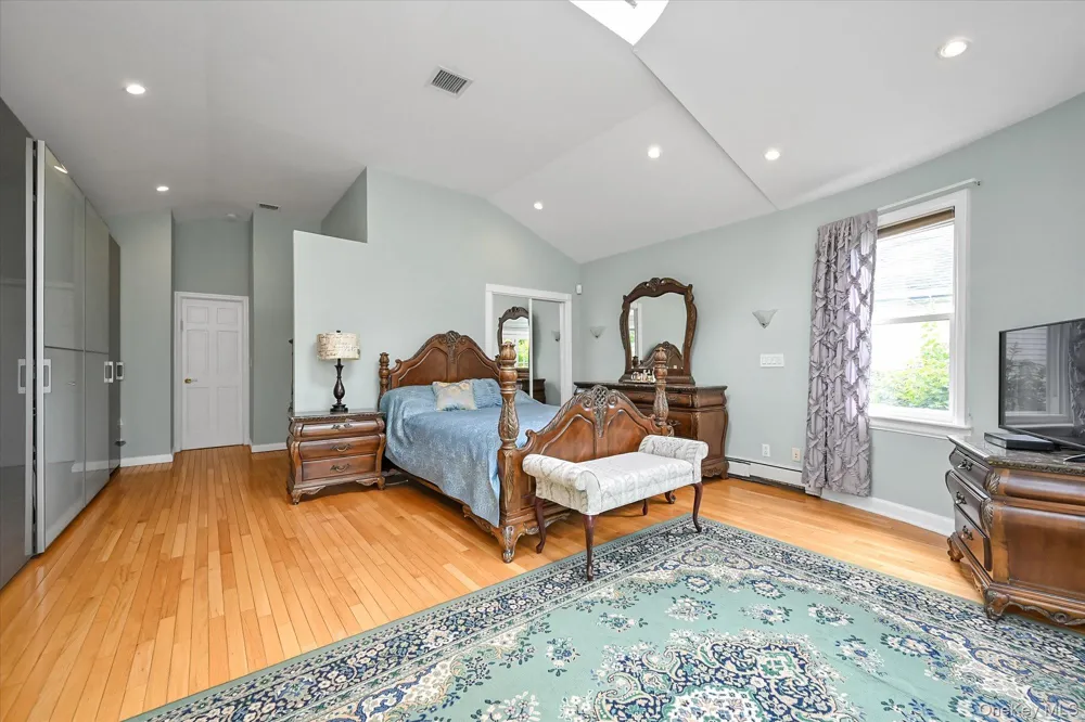 18433 Tudor Road Jamaica Estates, NY 11432