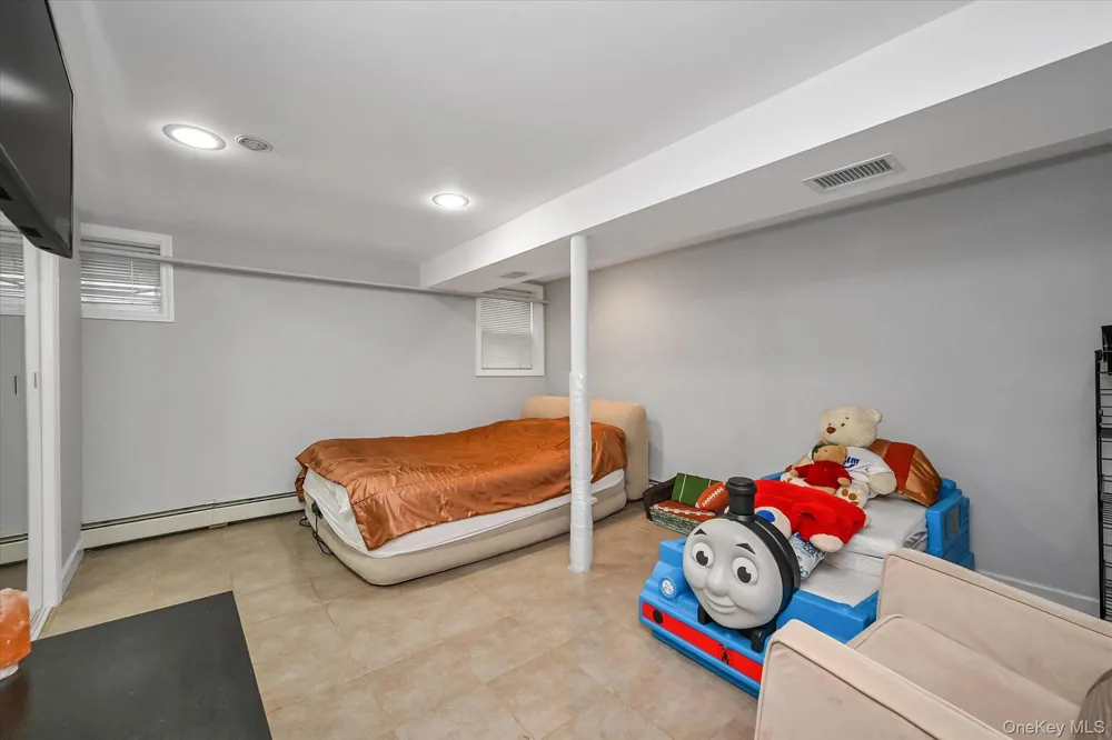 18433 Tudor Road Jamaica Estates, NY 11432