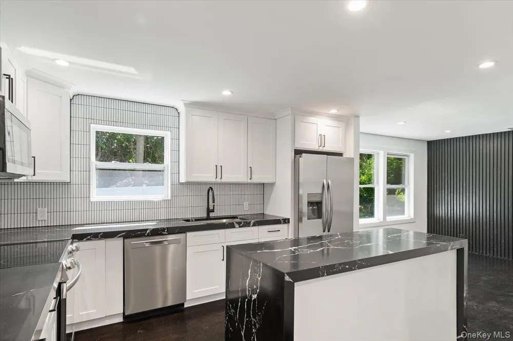 8 Elm Drive East Northport, NY 11731