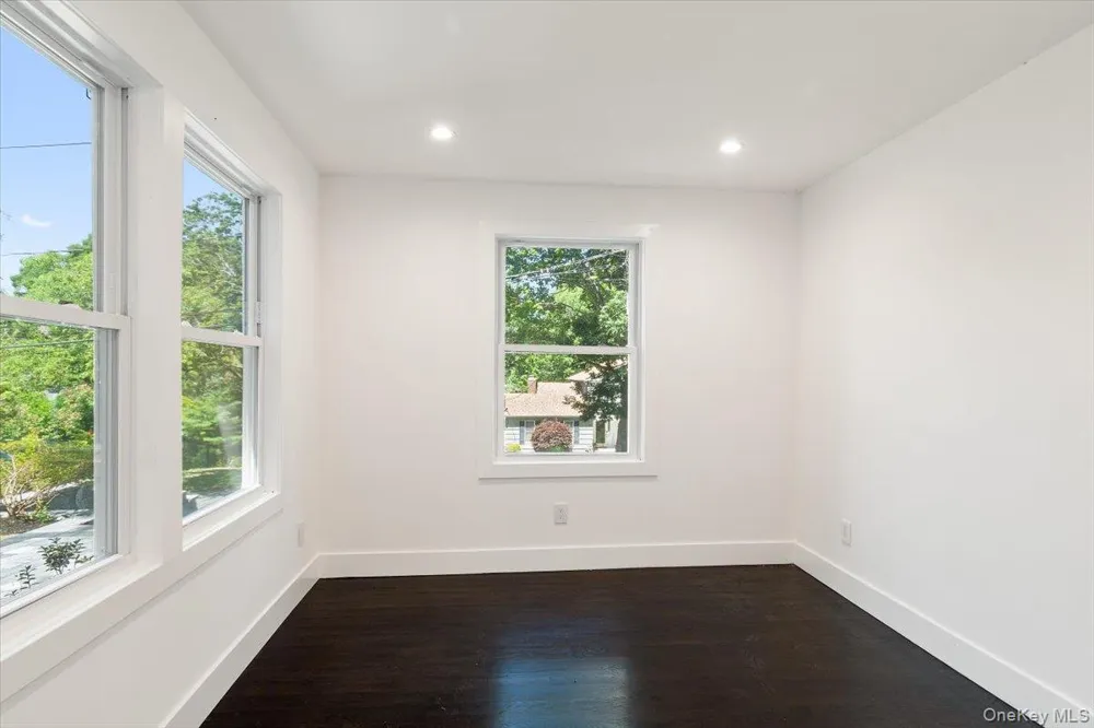 8 Elm Drive East Northport, NY 11731