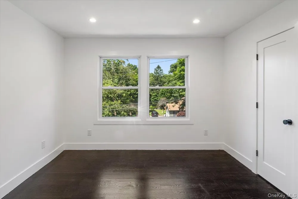8 Elm Drive East Northport, NY 11731
