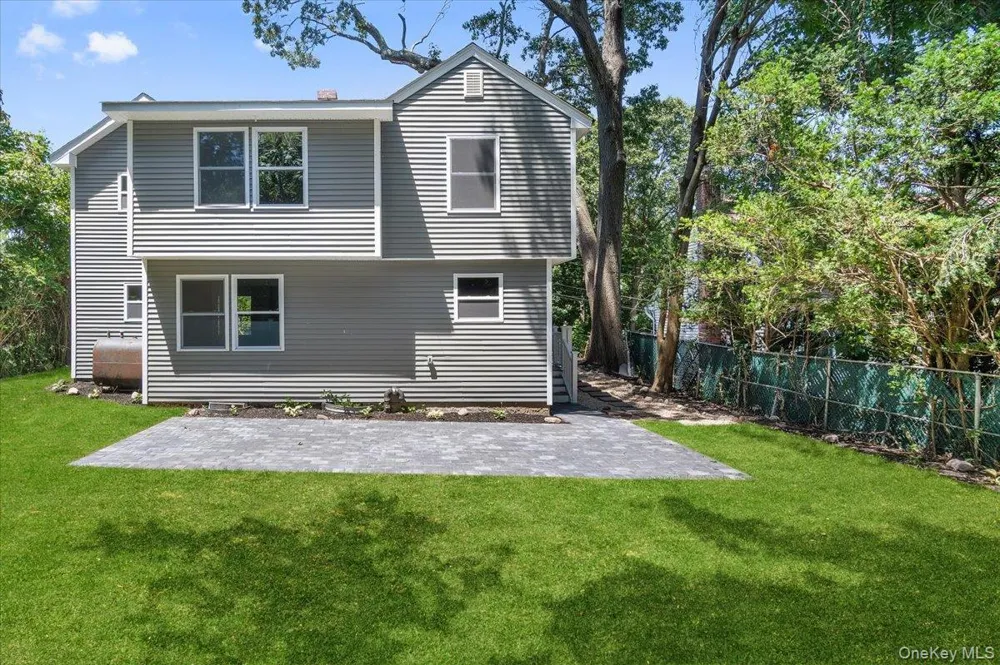 8 Elm Drive East Northport, NY 11731