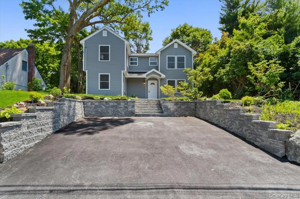 8 Elm Drive East Northport, NY 11731