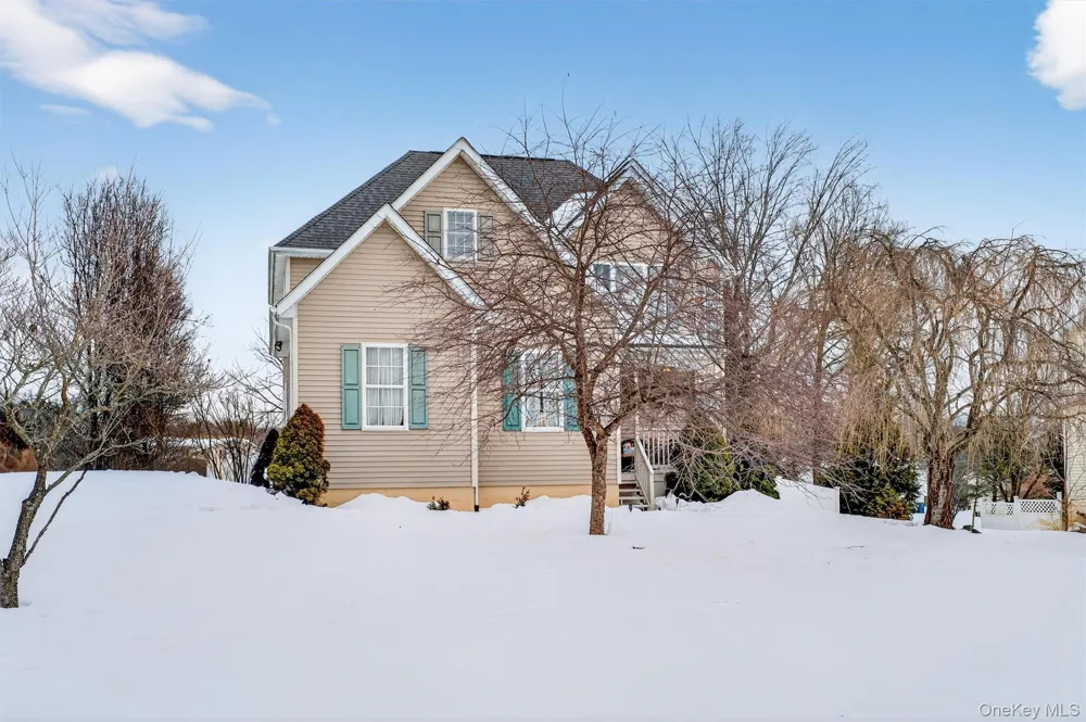 32 Woodstock Lane Middletown, NY 10941