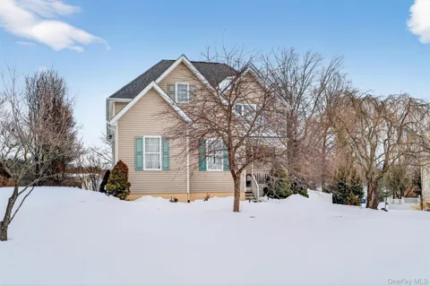 32 Woodstock Lane