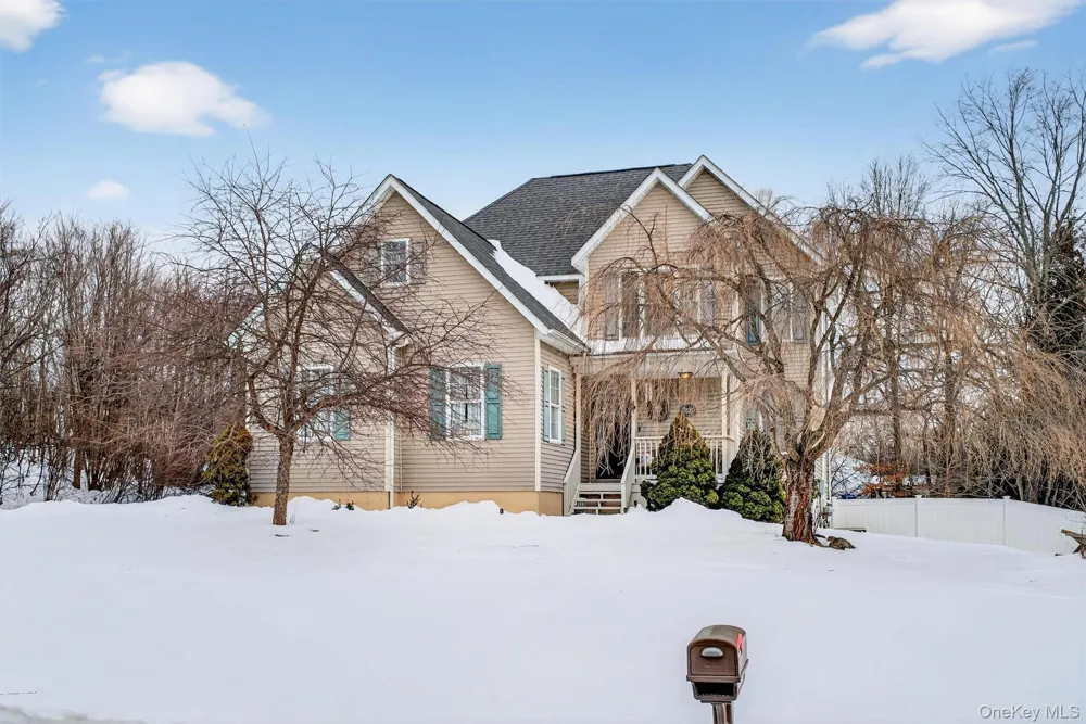 32 Woodstock Lane Middletown, NY 10941