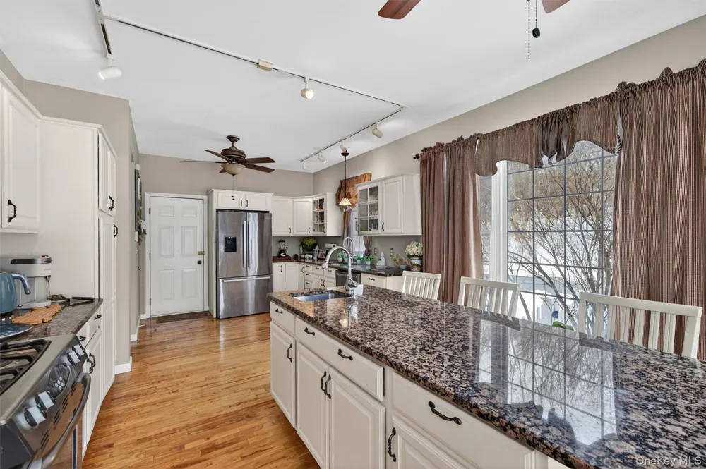 32 Woodstock Lane Middletown, NY 10941