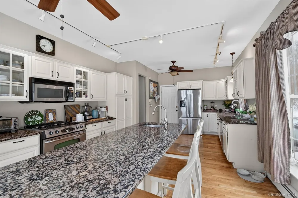 32 Woodstock Lane Middletown, NY 10941