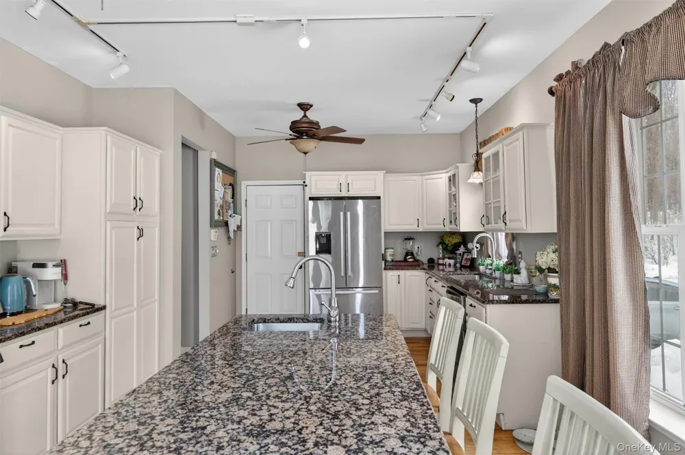 32 Woodstock Lane Middletown, NY 10941