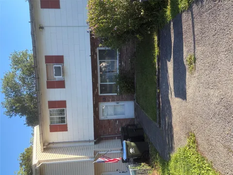 12 Northern Avenue