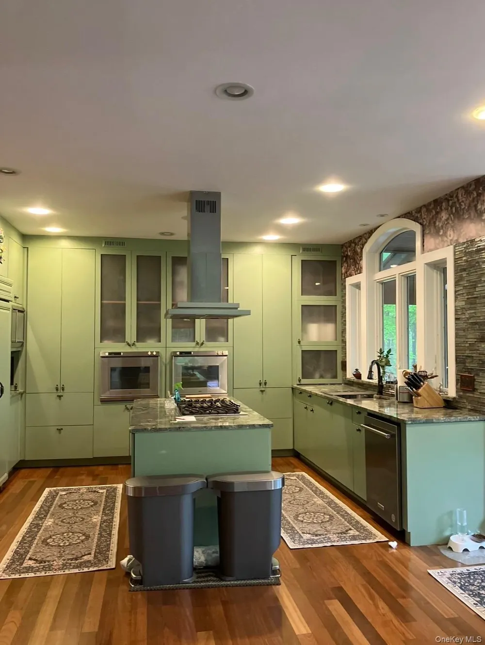 14 Stonewall Court Warwick, NY 10990