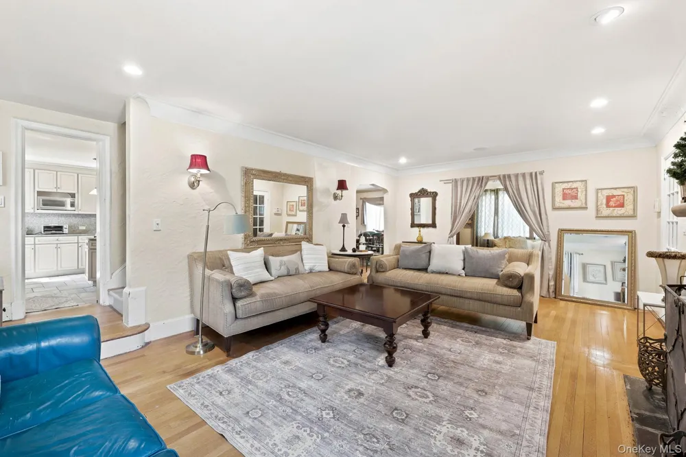 873 James Street Pelham, NY 10803