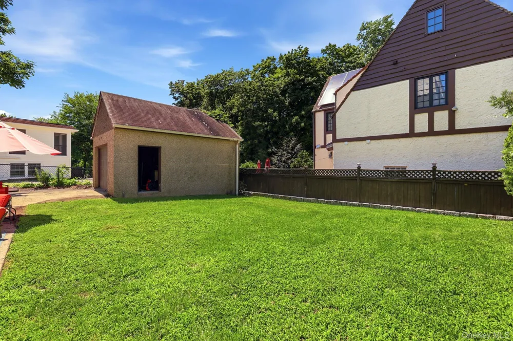 873 James Street Pelham, NY 10803