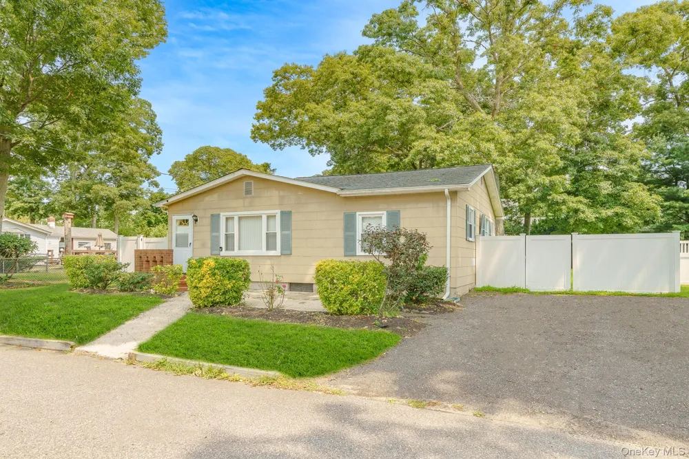 49 Salem Street Patchogue, NY 11772