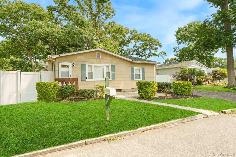 49 Salem Street Patchogue, NY 11772