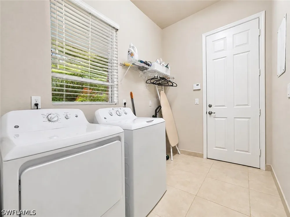 Aspen Chase Drive Naples, FL 34119