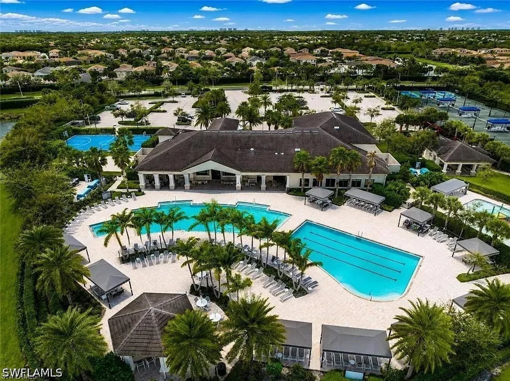 Aspen Chase Drive Naples, FL 34119