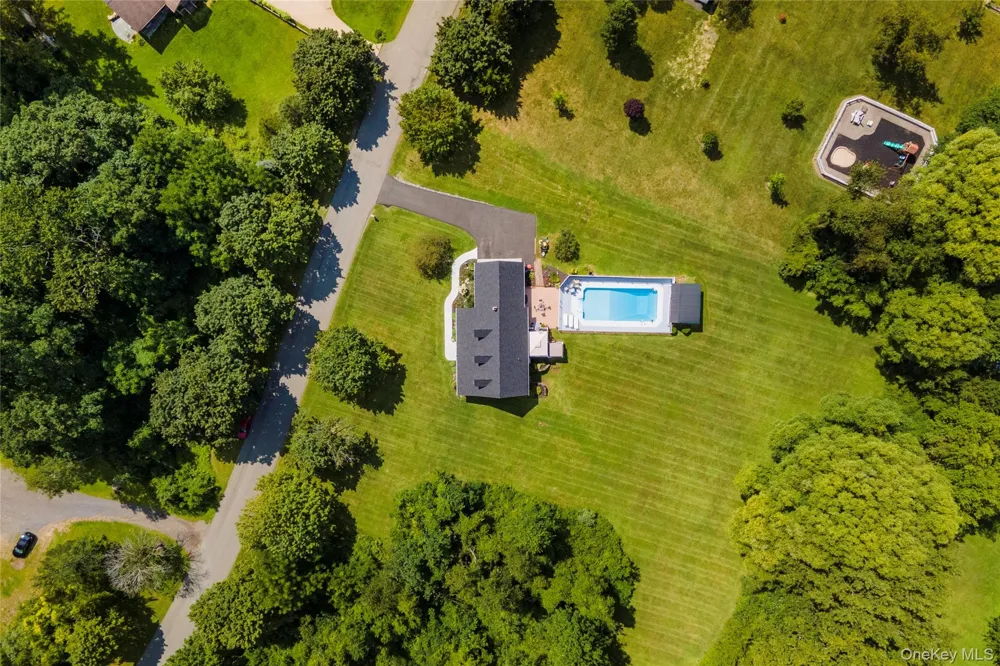24 Quail Lane Tivoli, NY 12583