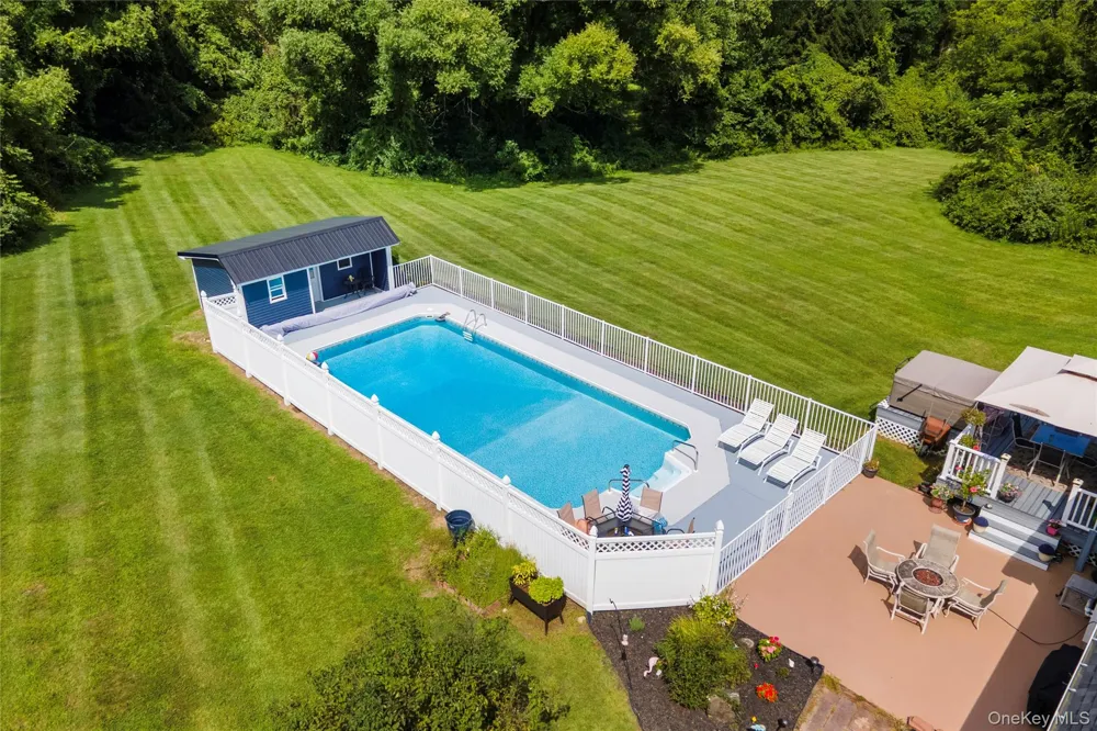 24 Quail Lane Tivoli, NY 12583