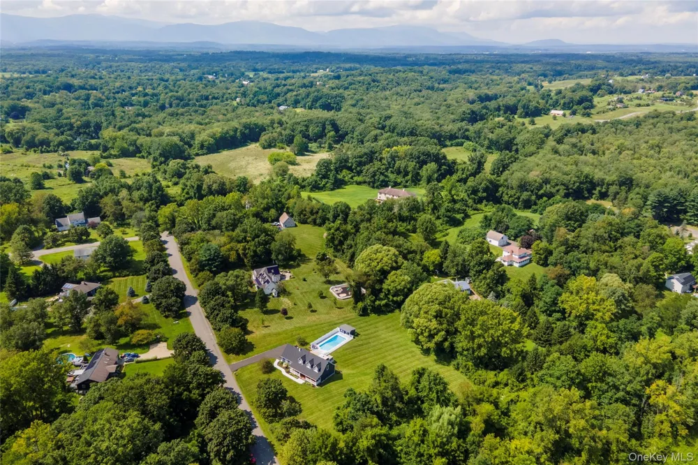 24 Quail Lane Tivoli, NY 12583