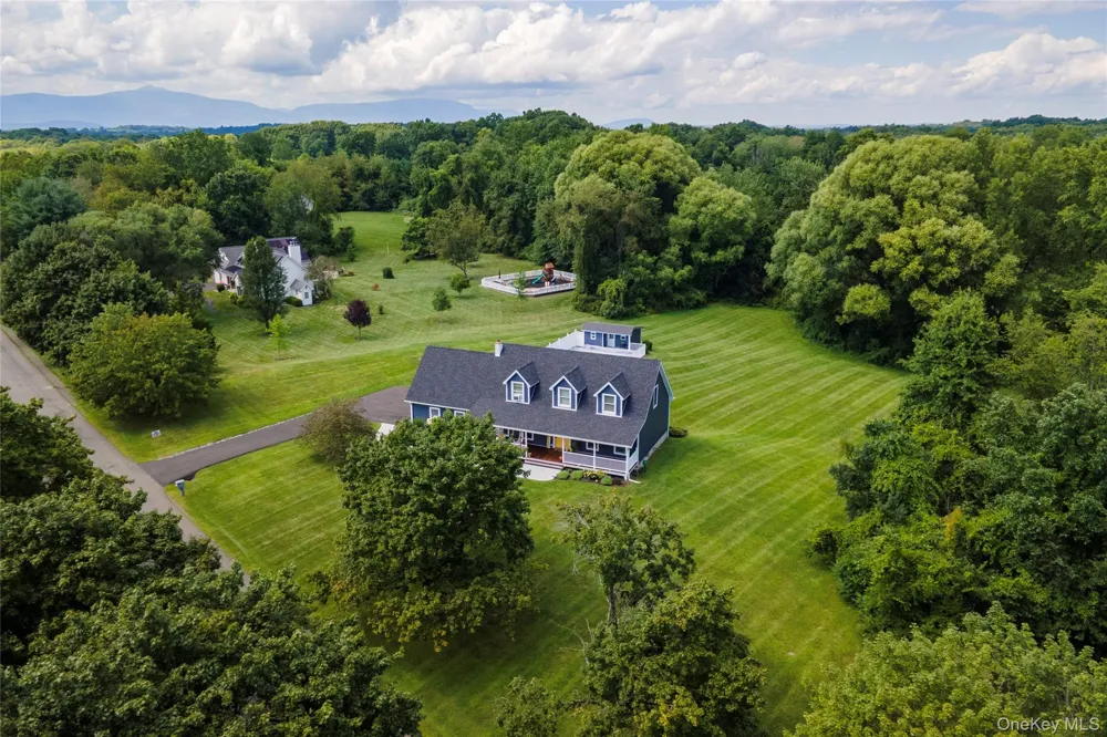 24 Quail Lane Tivoli, NY 12583