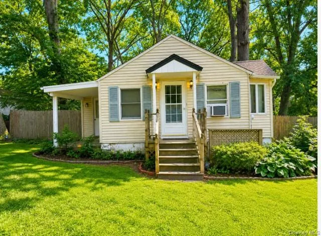86 Evergreen Drive Selden, NY 11784