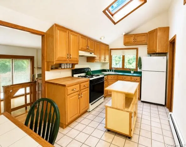 86 Evergreen Drive Selden, NY 11784
