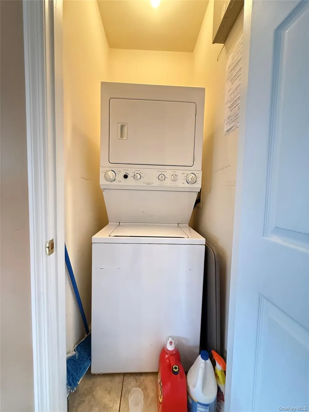 197 Fulton Street #20 Farmingdale, NY 11735