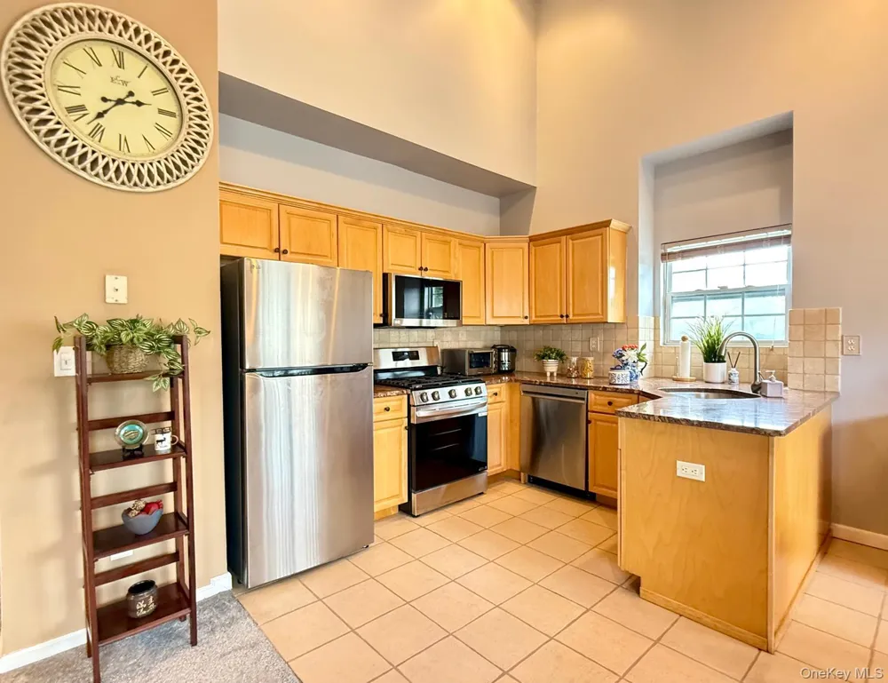 197 Fulton Street #20 Farmingdale, NY 11735