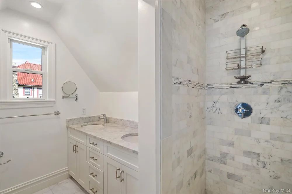 288 Crestwood Avenue Tuckahoe, NY 10707