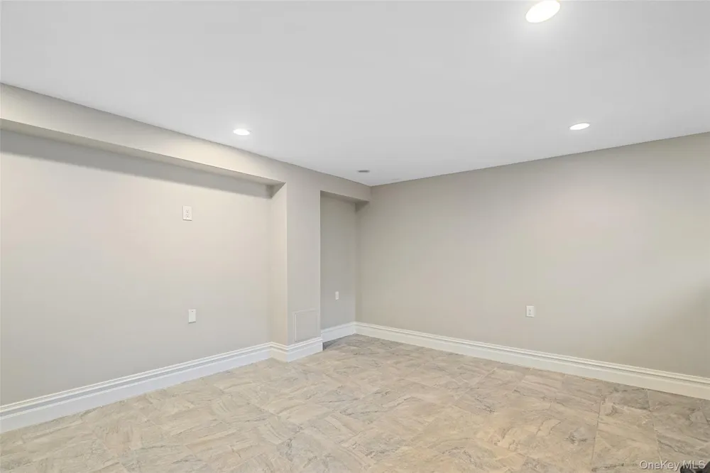 288 Crestwood Avenue Tuckahoe, NY 10707