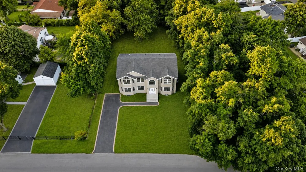 171 Elm Drive Bay Shore, NY 11706