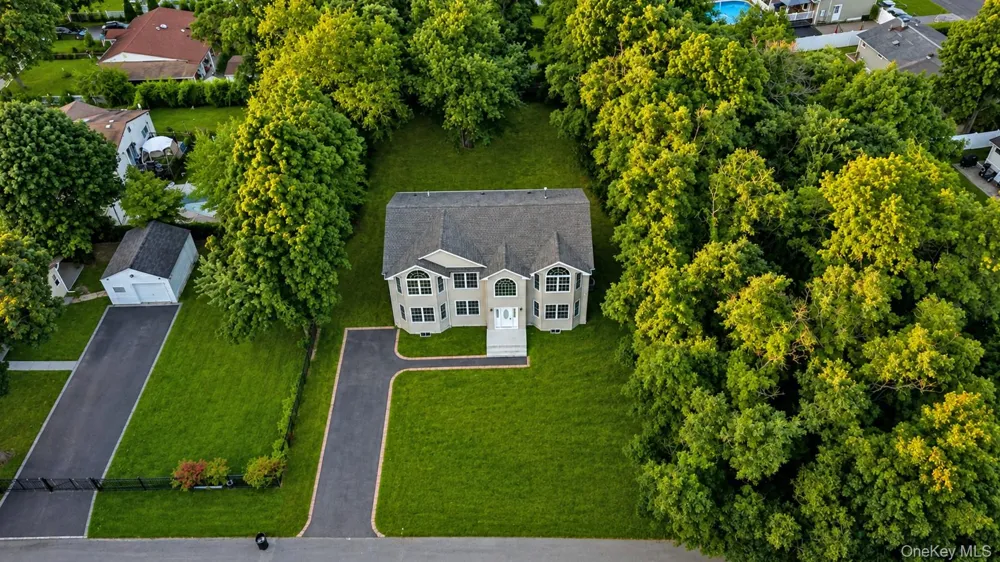 171 Elm Drive Bay Shore, NY 11706