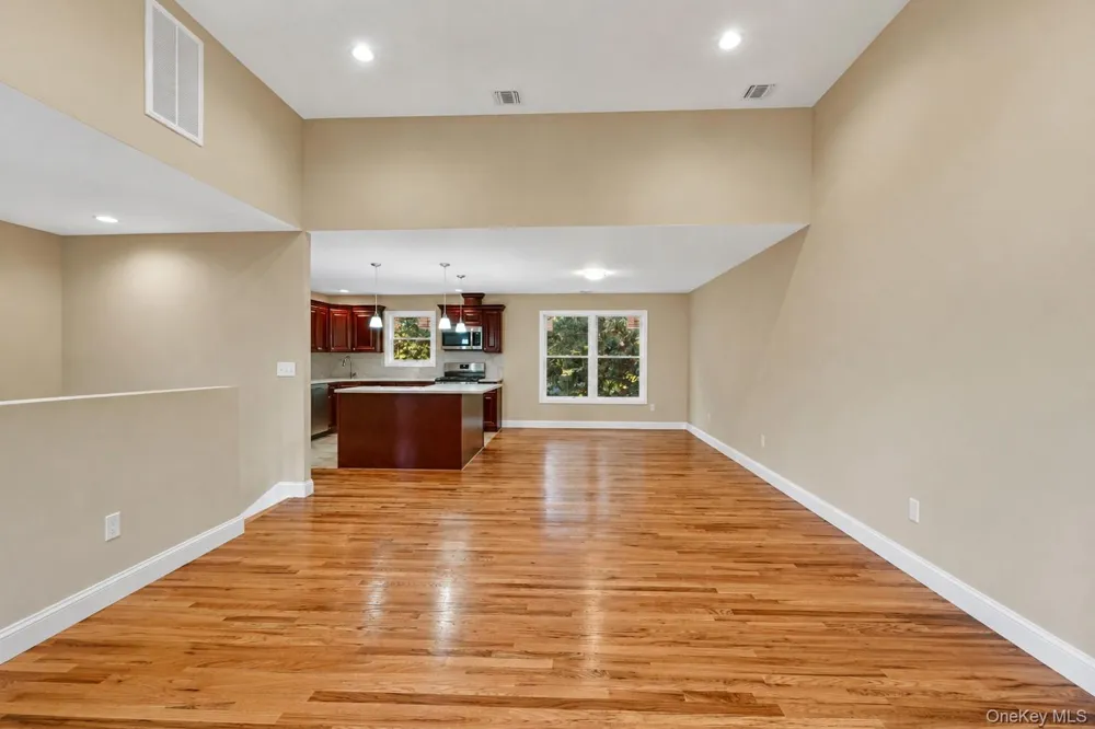 171 Elm Drive Bay Shore, NY 11706