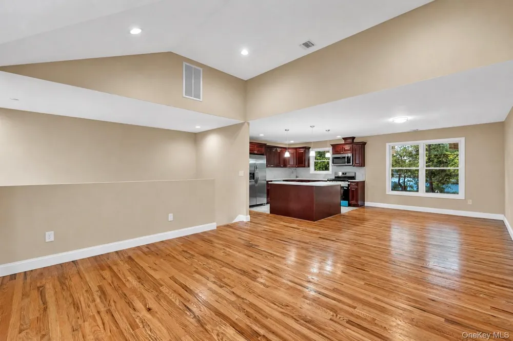 171 Elm Drive Bay Shore, NY 11706