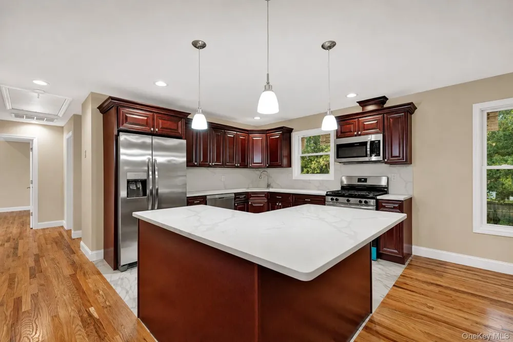 171 Elm Drive Bay Shore, NY 11706