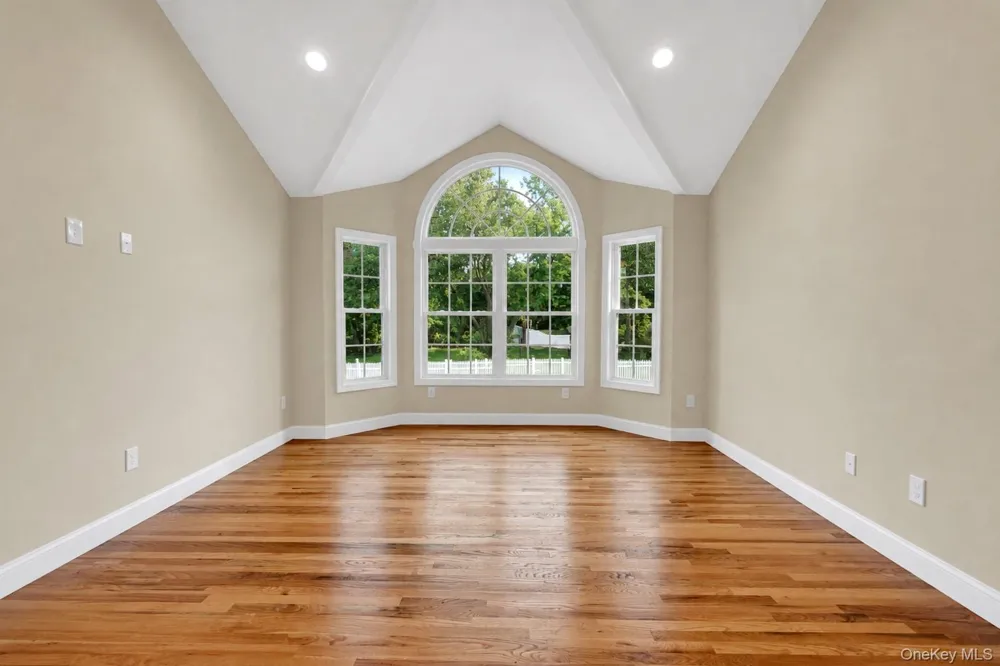 171 Elm Drive Bay Shore, NY 11706